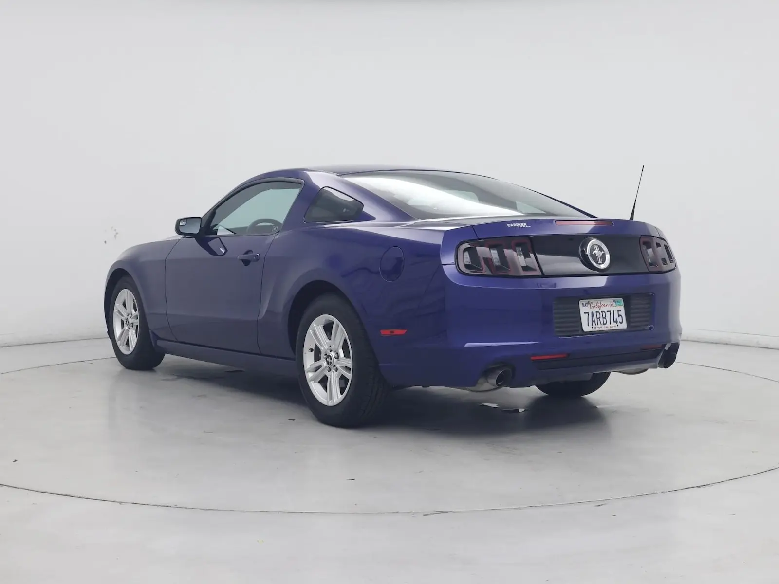 2014 Ford Mustang undefined photo 3