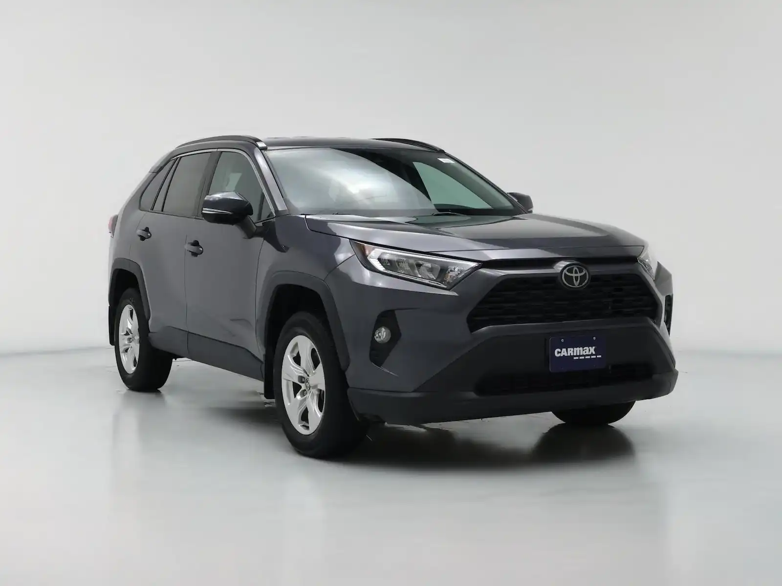 2021 Toyota RAV4 XLE AWD's photo