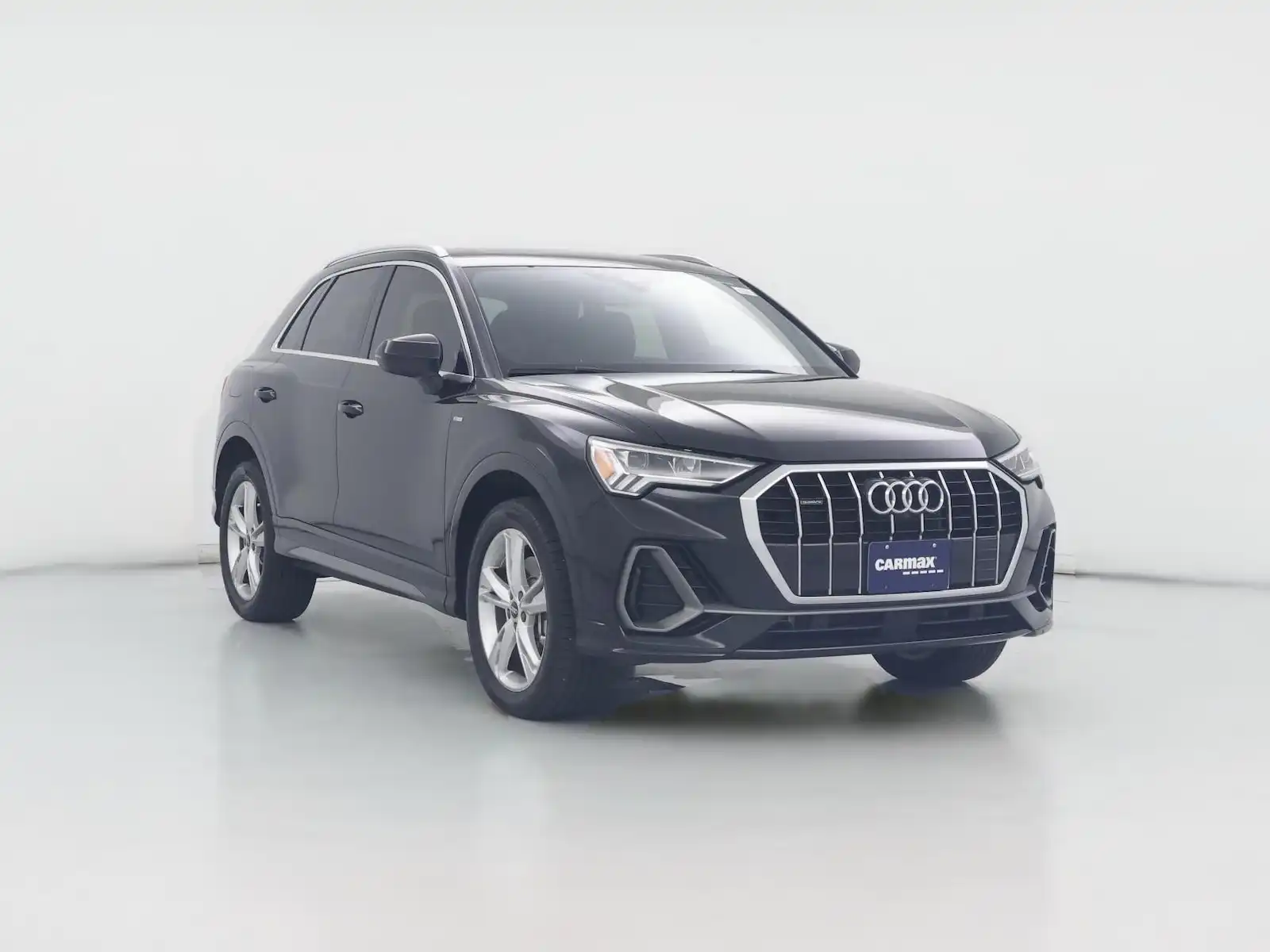 2022 Audi Q3 45 TFSI S Line Premium Plus quattro's photo