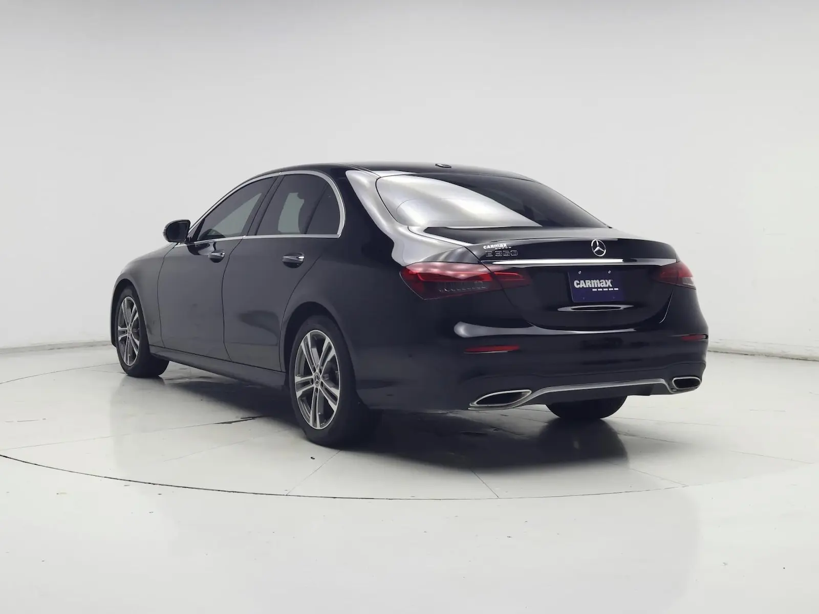 2023 Mercedes-Benz E-Class E350 photo 3