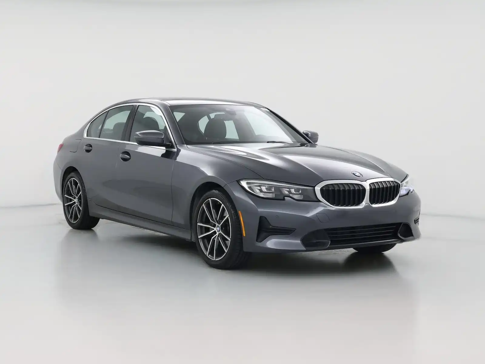 2020 BMW 3 Series 330i Sedan's photo