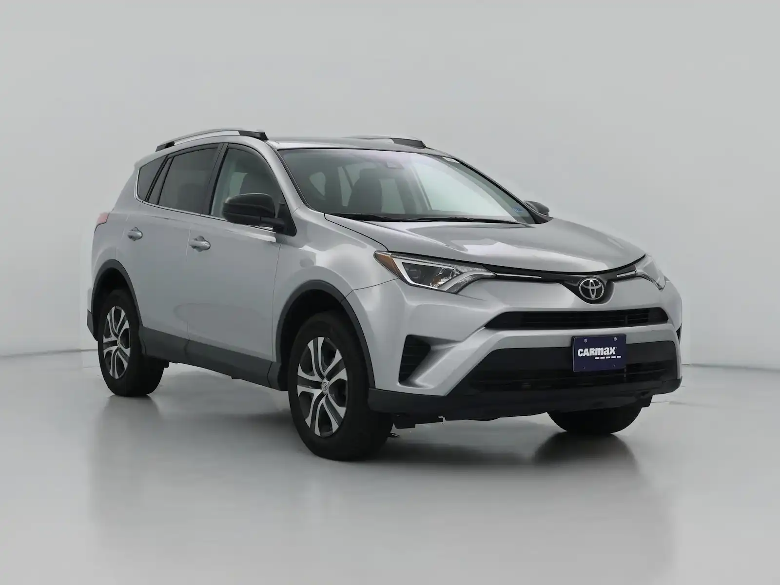 2017 Toyota RAV4 LE AWD's photo