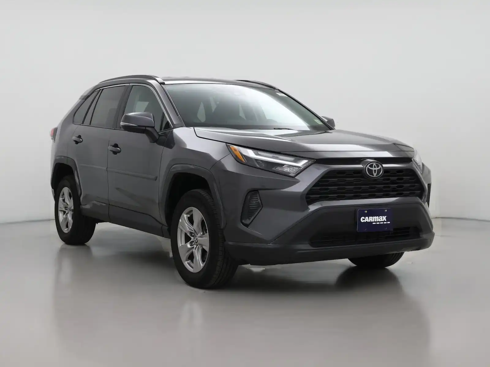 2023 Toyota RAV4 XLE AWD's photo