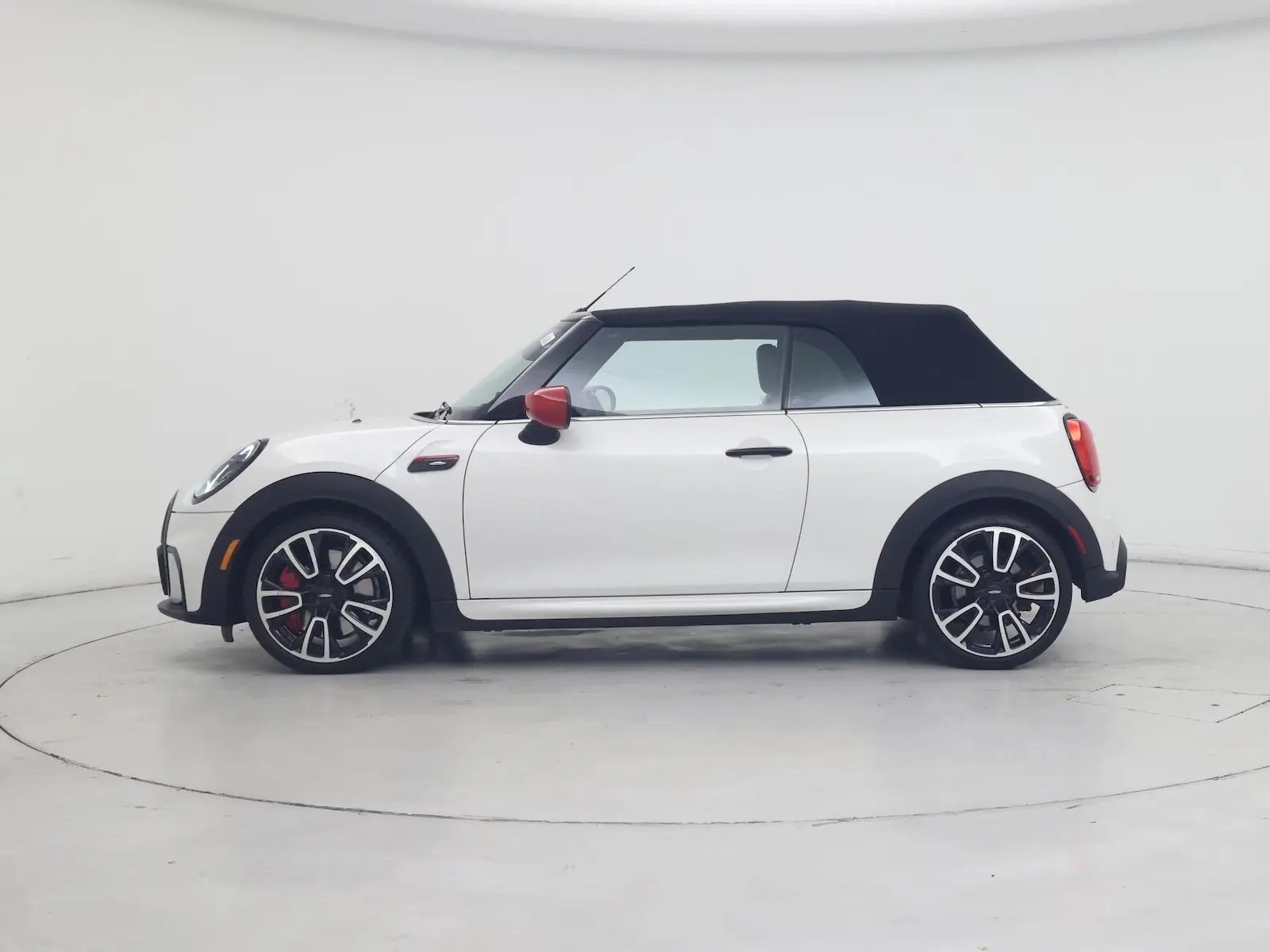 2024 MINI Convertible John Cooper Works photo 4