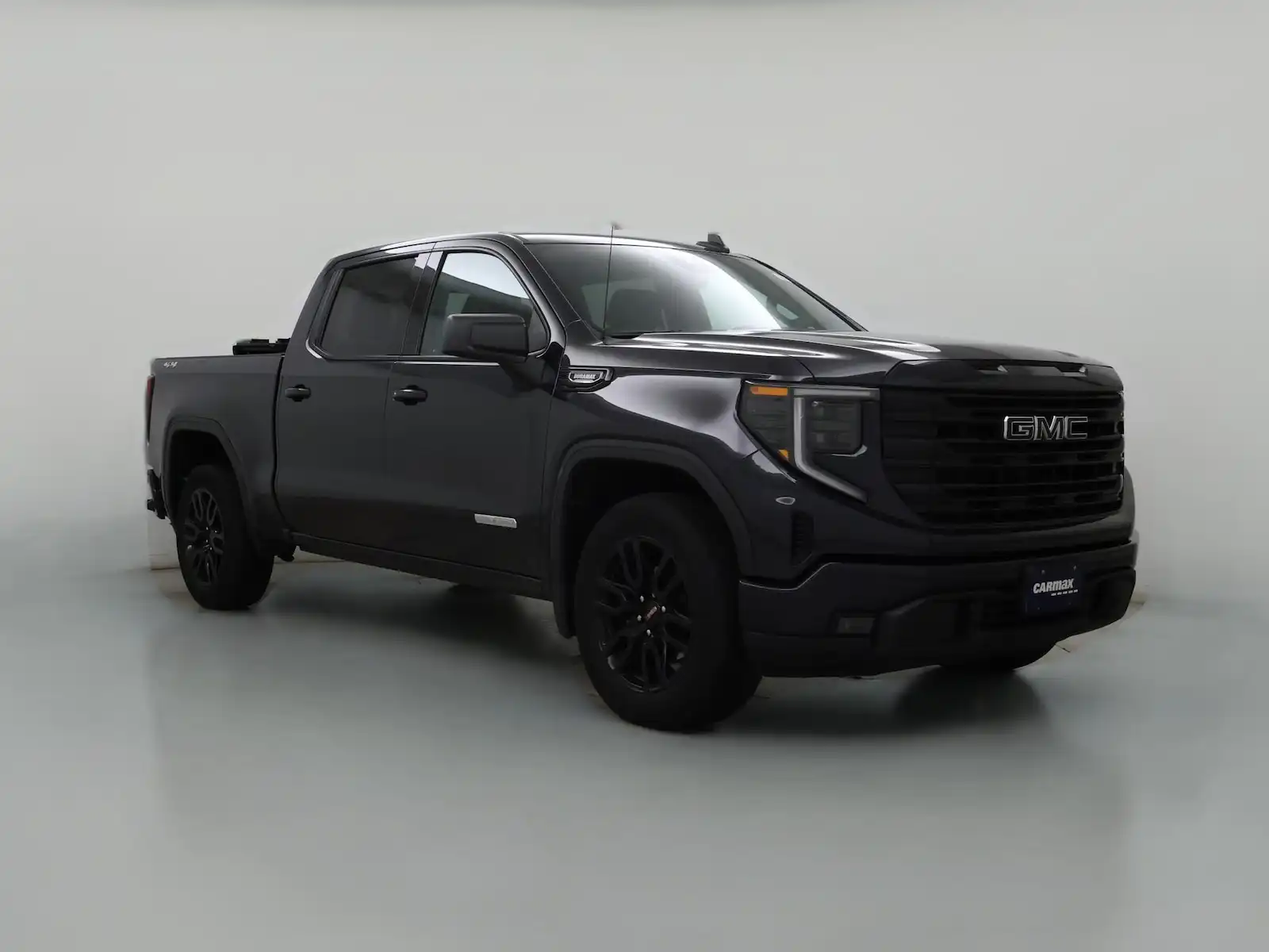 2024 GMC Sierra Elevation 4WD Crew Cab Standard Box's photo