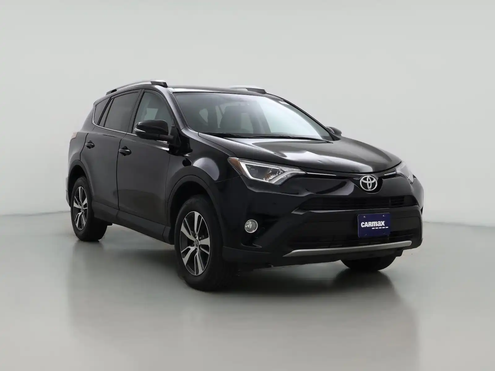 2016 Toyota RAV4 XLE AWD's photo