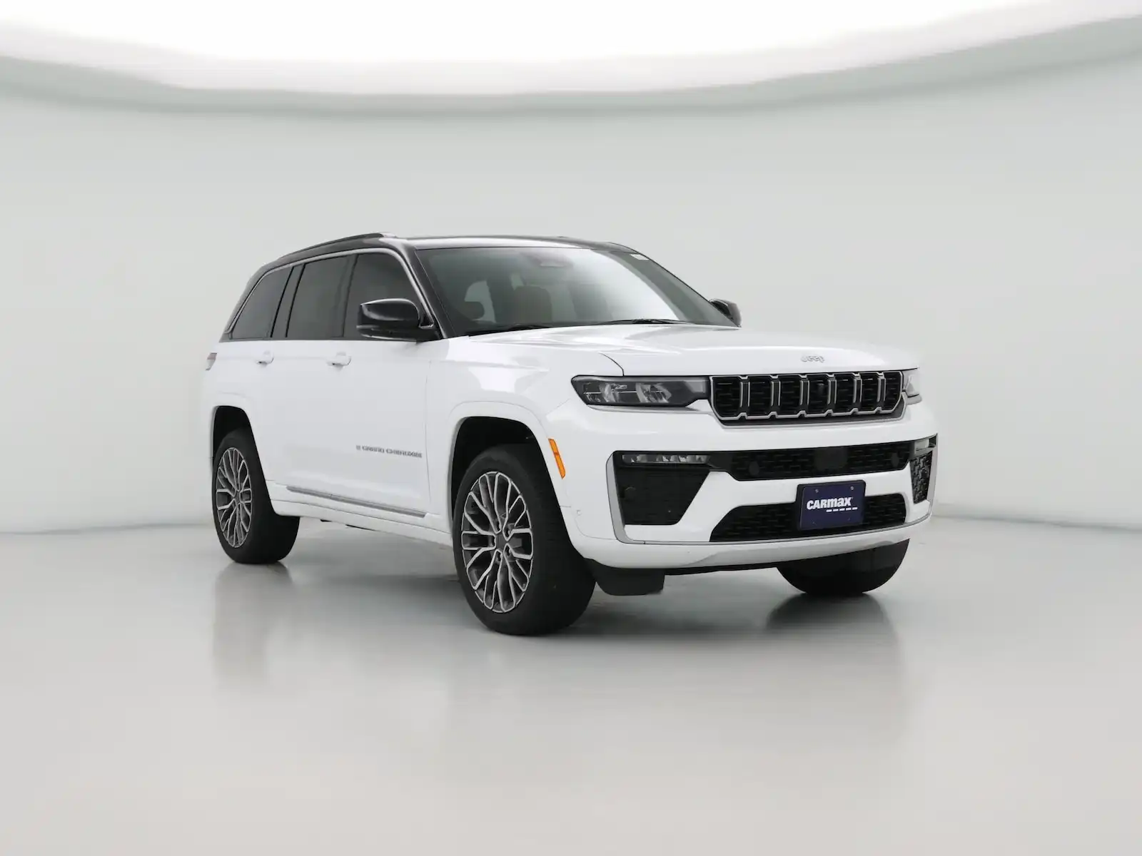 2026 Jeep Grand Cherokee Summit 4WD's photo