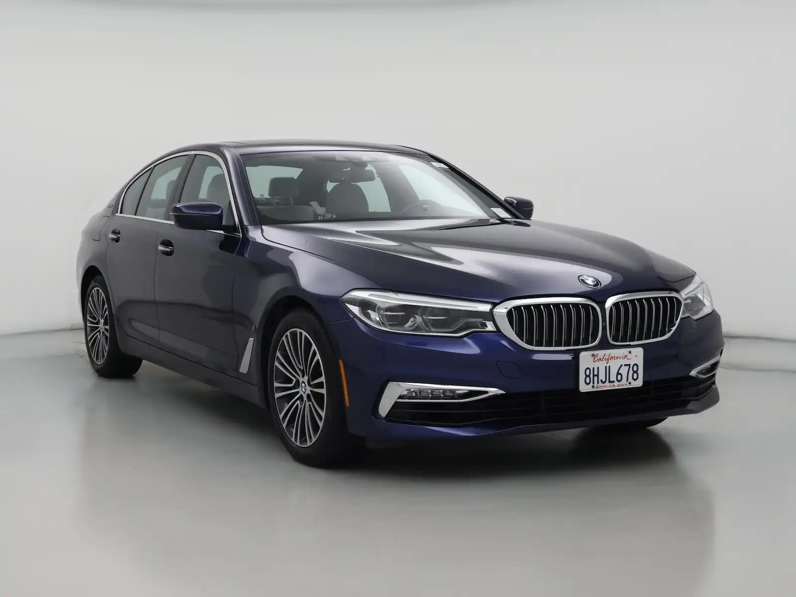 2018 BMW 5 Series 530e Sedan iPerformance's photo