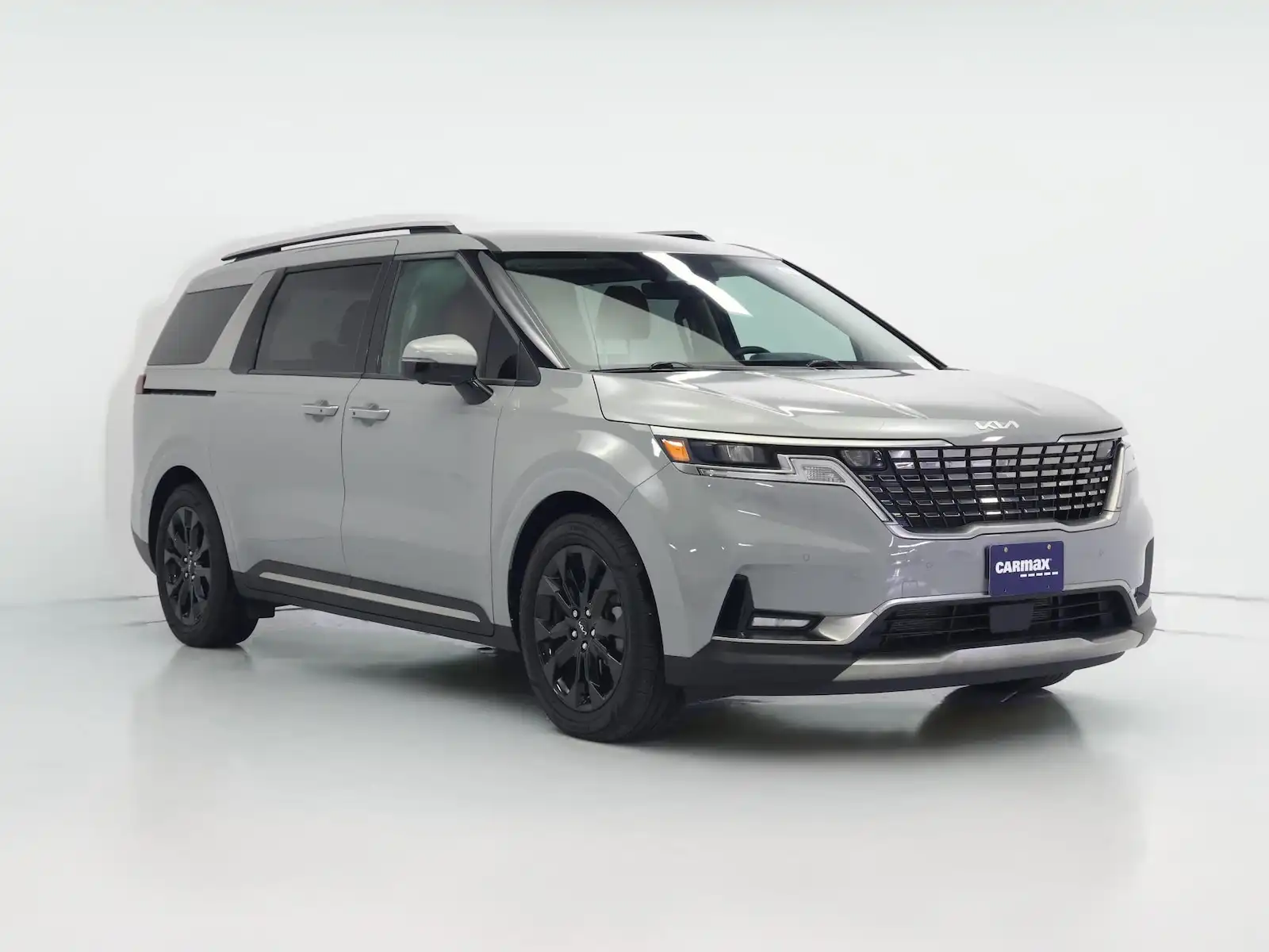 2024 Kia Sedona SX's photo