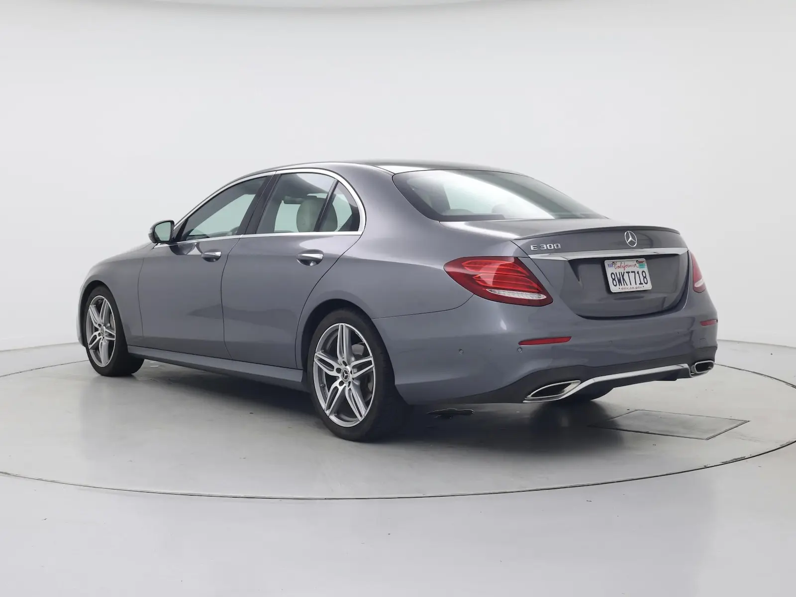 2018 Mercedes-Benz E-Class E300 photo 3