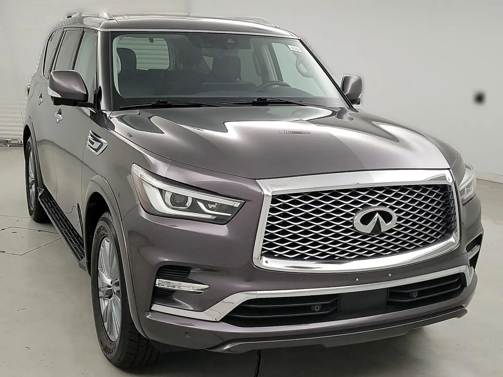 2024 INFINITI QX80 Luxe's photo