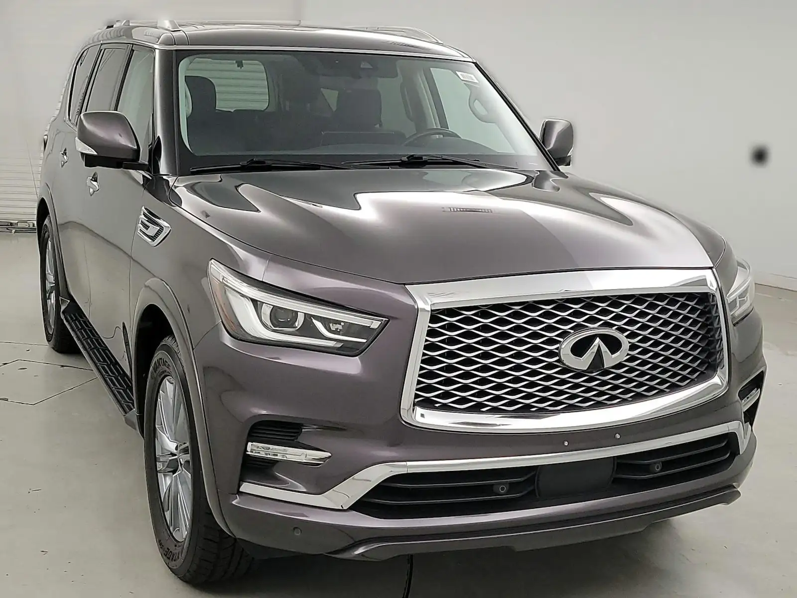 2024 INFINITI QX80 Luxe's photo
