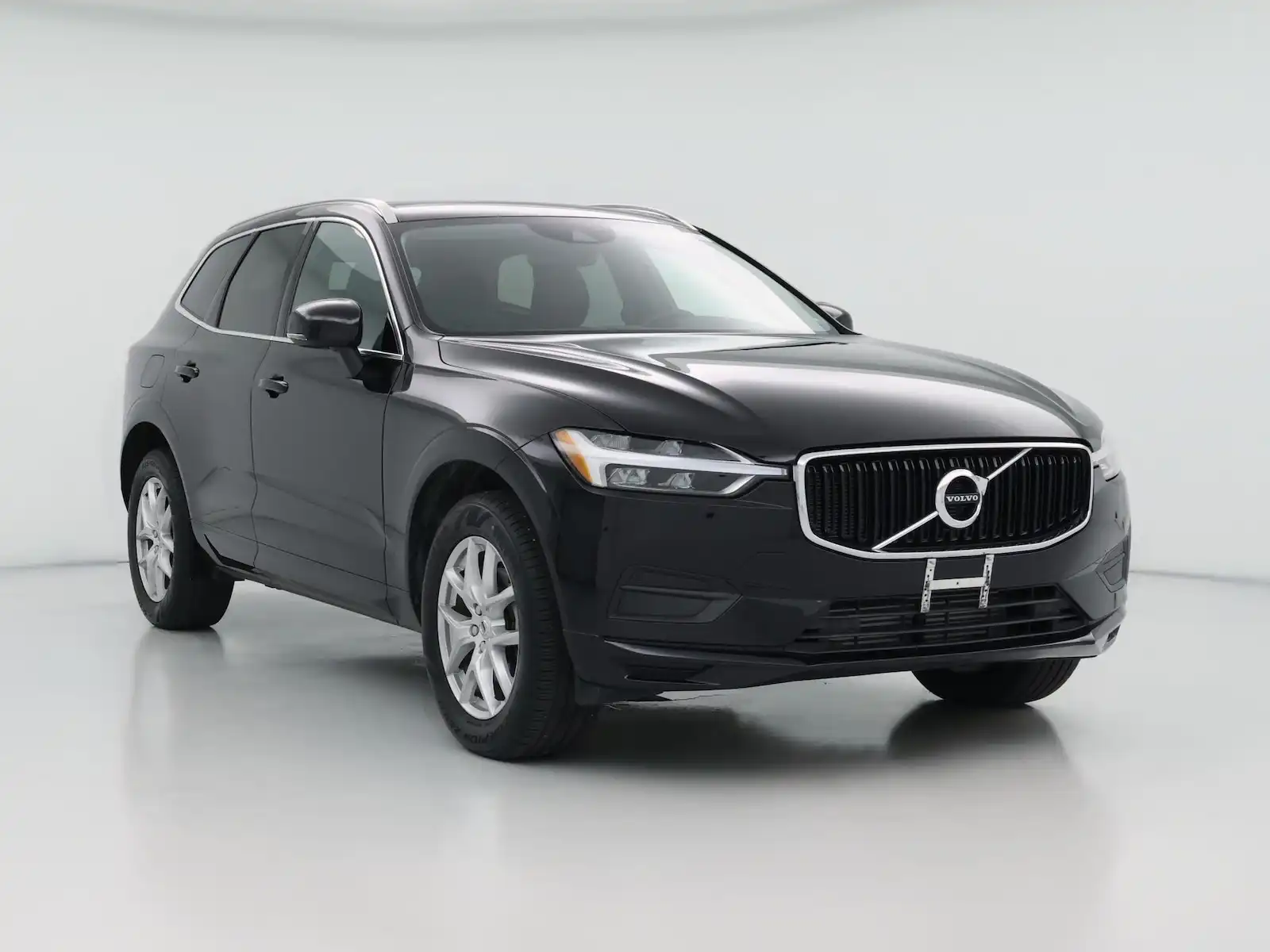 2020 Volvo XC60 T5 Momentum AWD's photo