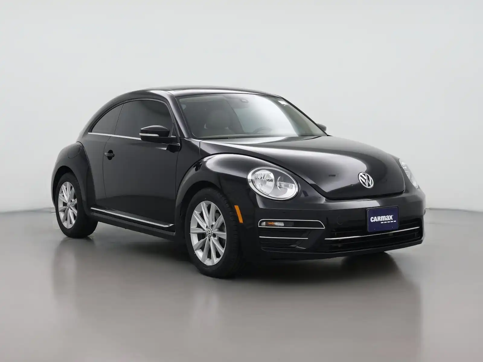 2019 Volkswagen Beetle 2.0T SE Auto's photo