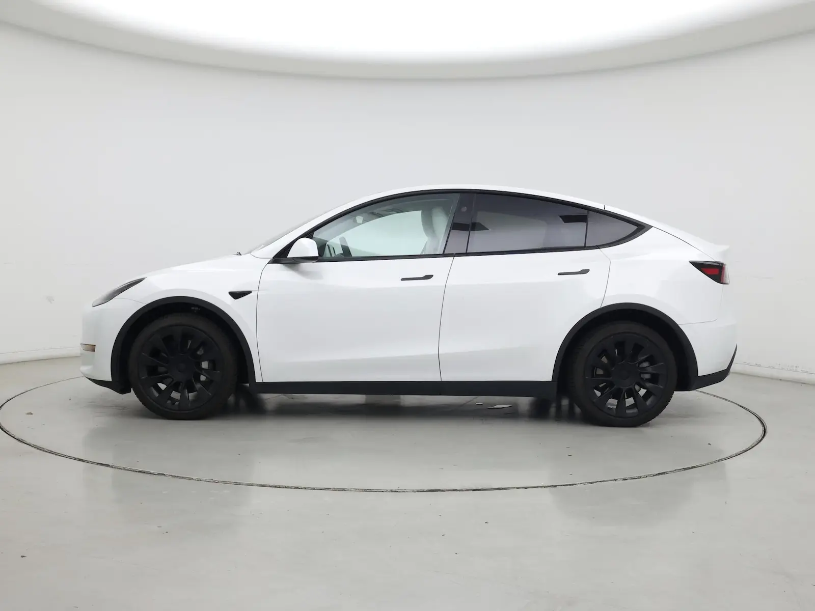 2024 Tesla Model Y Long Range Dual Motor AWD photo 4