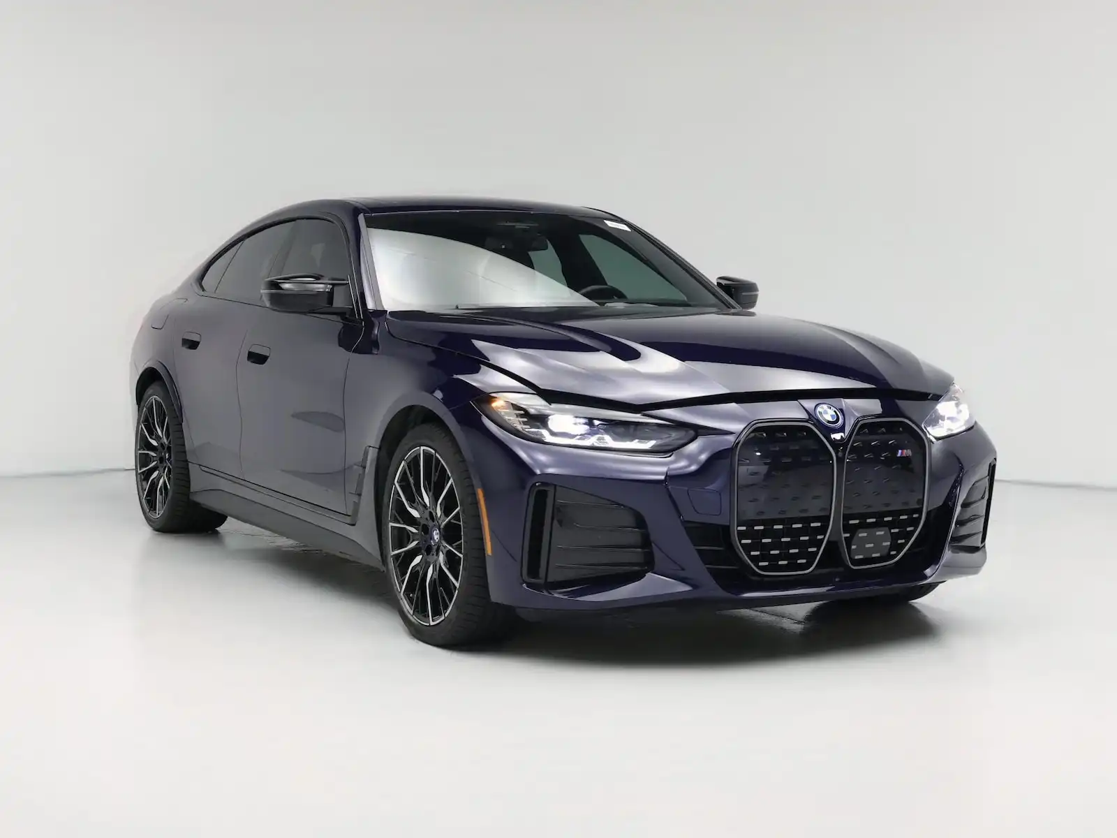 2024 BMW i4 M50's photo
