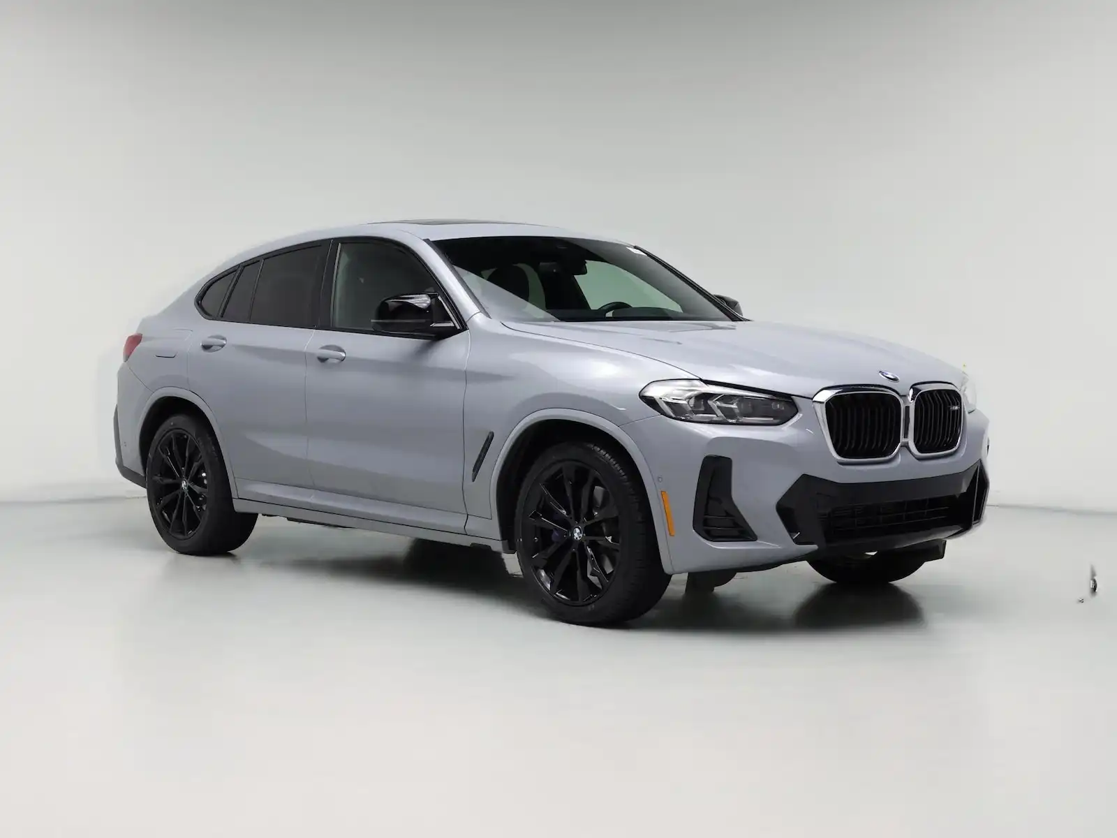 2022 BMW X4 M40i's photo