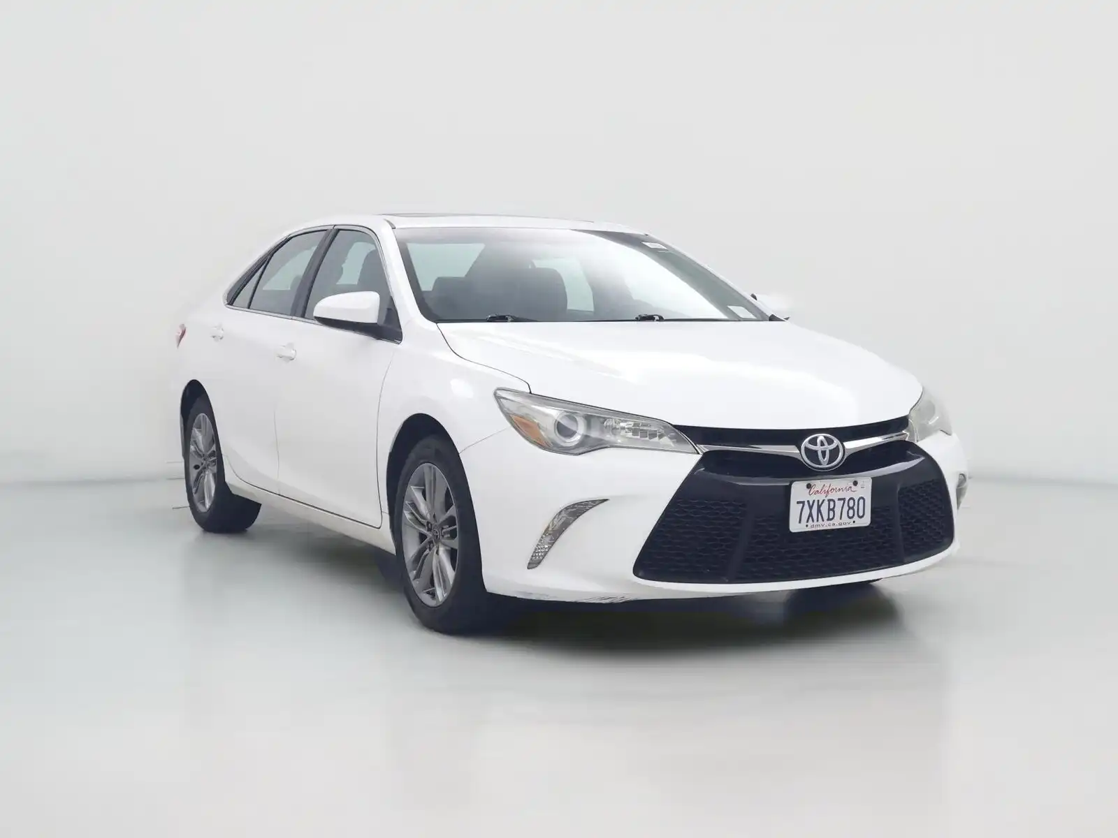 2017 Toyota Camry 2.5 Auto SE's photo