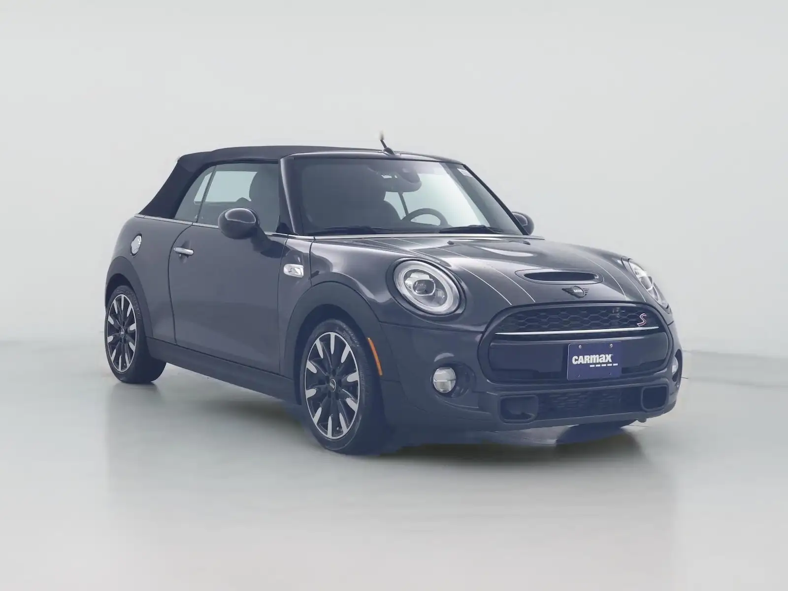 2019 MINI Convertible Cooper S Signature's photo