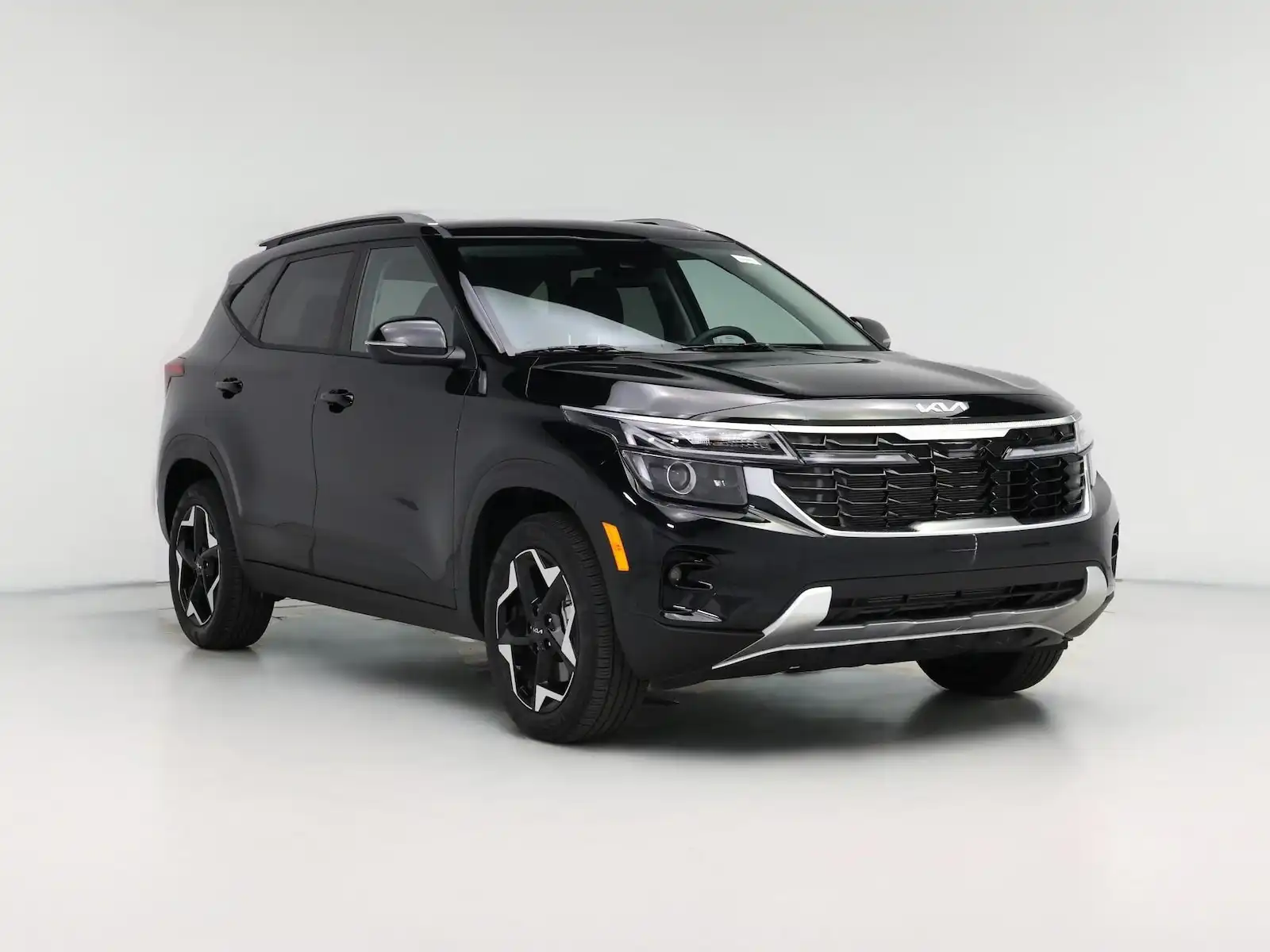 2025 Kia Seltos S AWD's photo