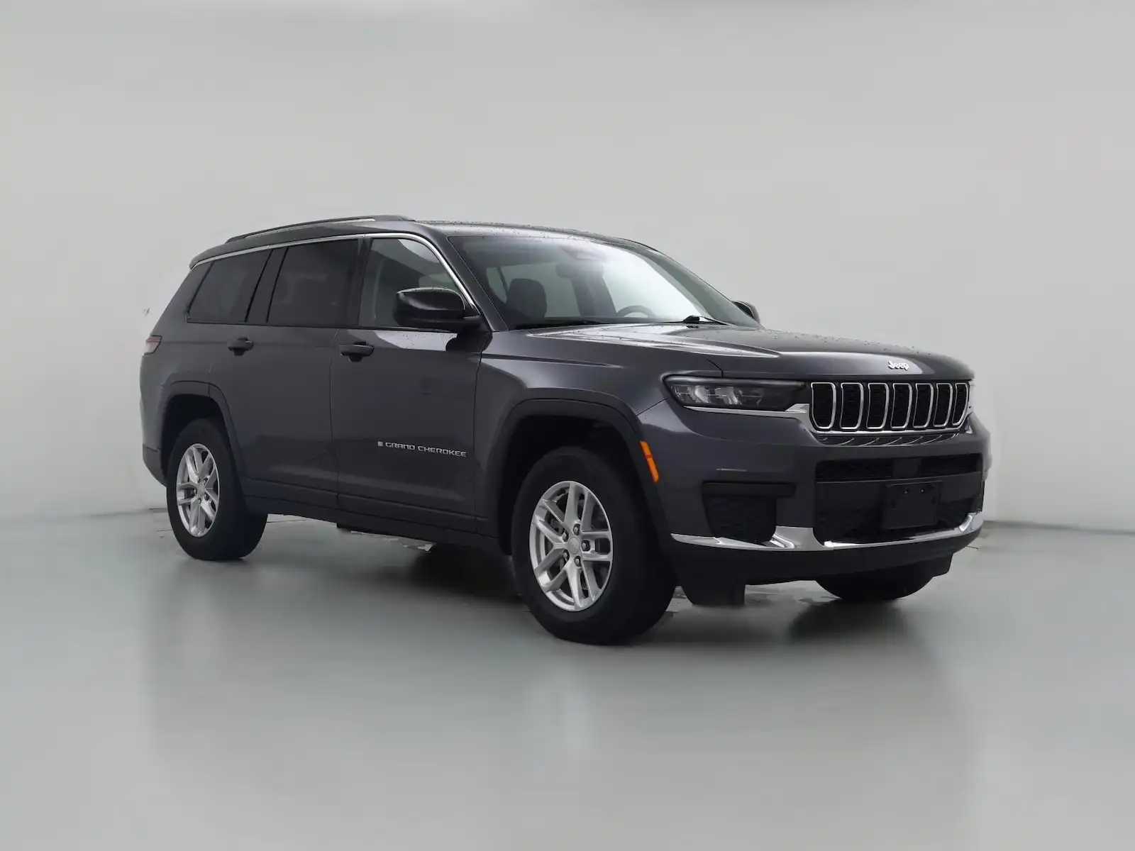 2023 Jeep Grand Cherokee L Laredo's photo