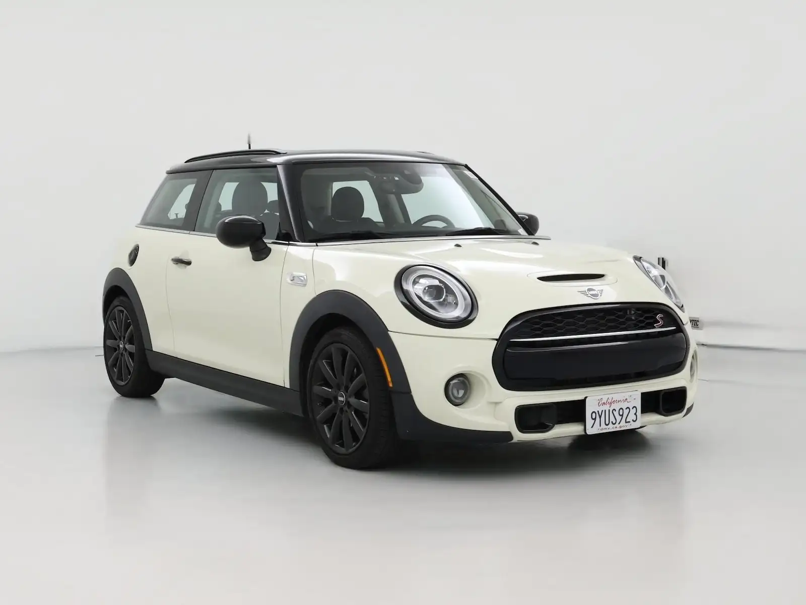 2020 MINI Hardtop Cooper S's photo