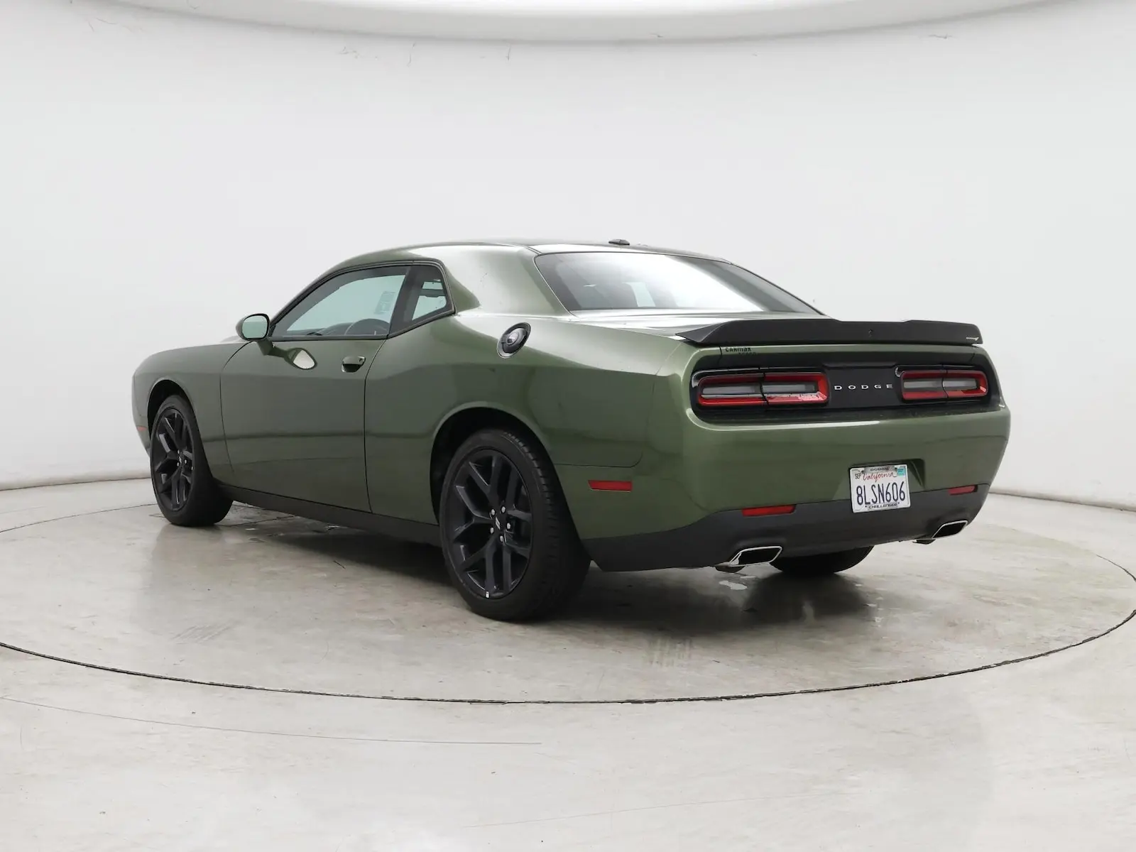 2019 Dodge Challenger SXT Auto photo 3