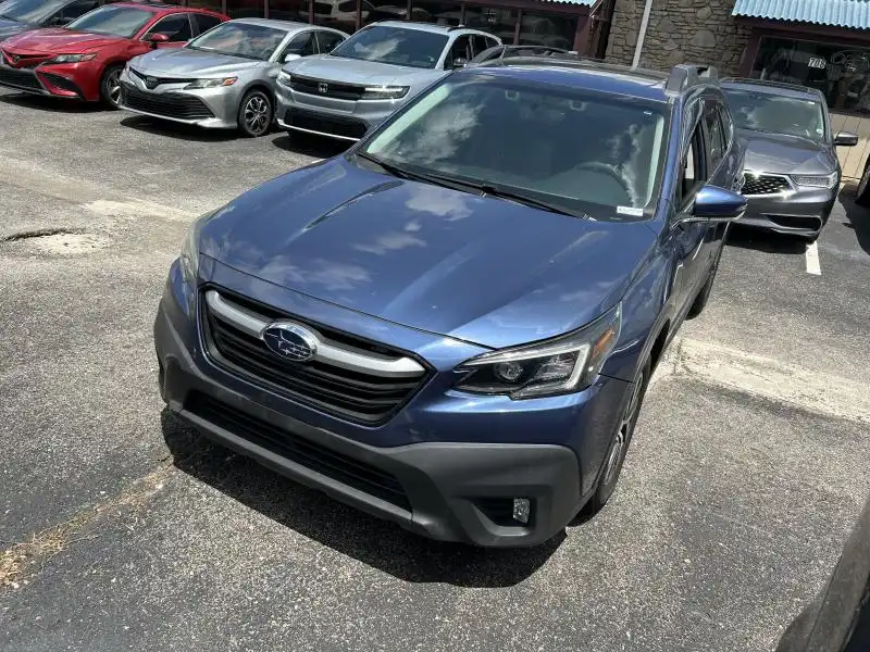 2021 Subaru Outback Premium's photo