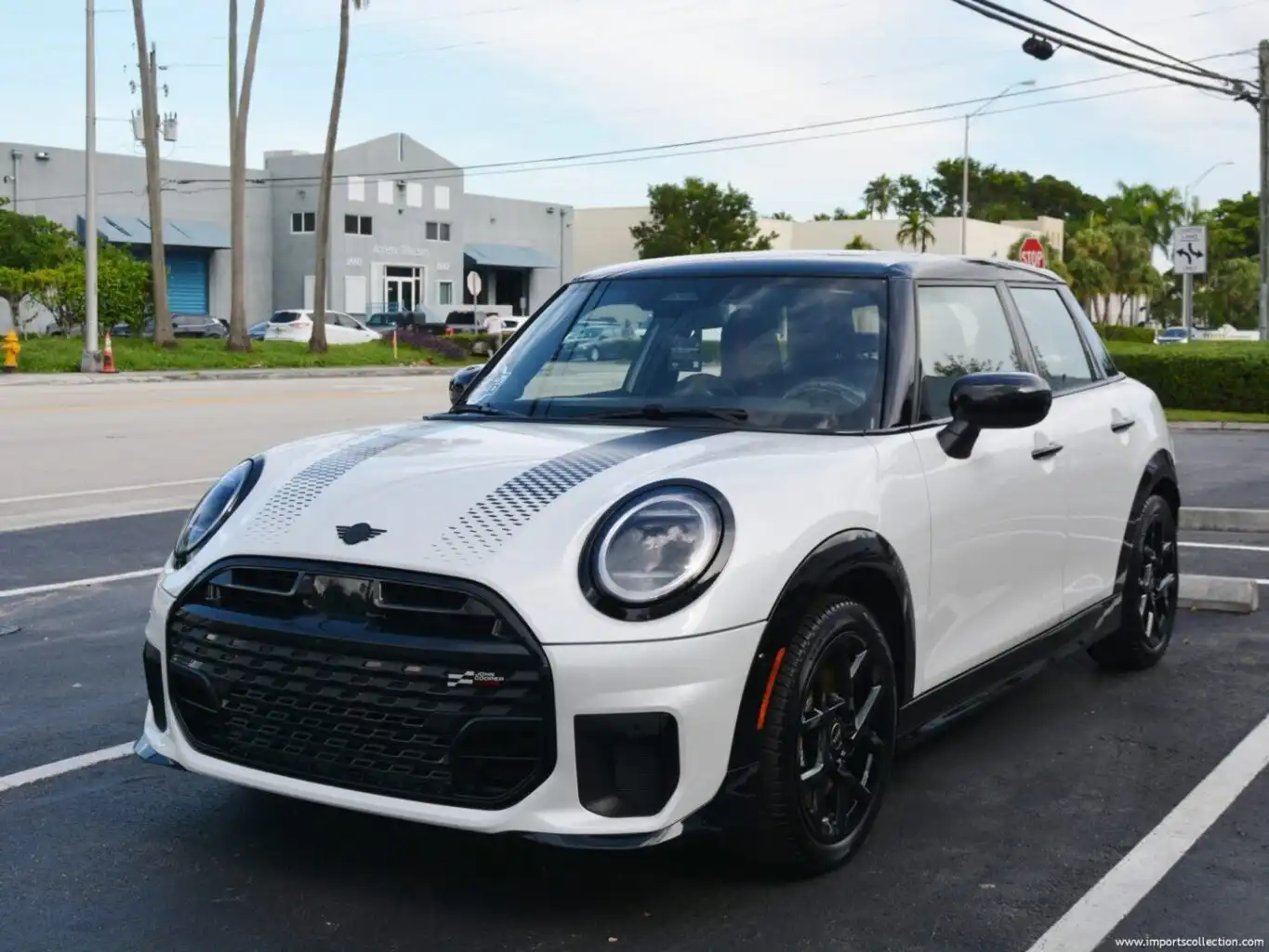 2026 MINI Hardtop Cooper S's photo