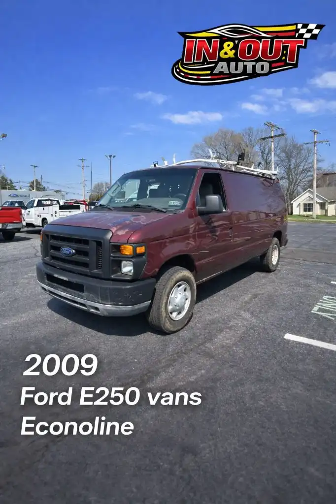 2009 Ford E-Series E-250 Van's photo