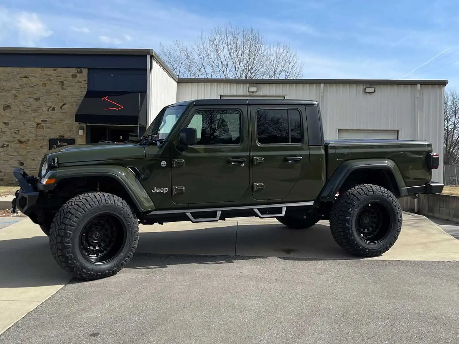 2021 Jeep Gladiator Overland's photo