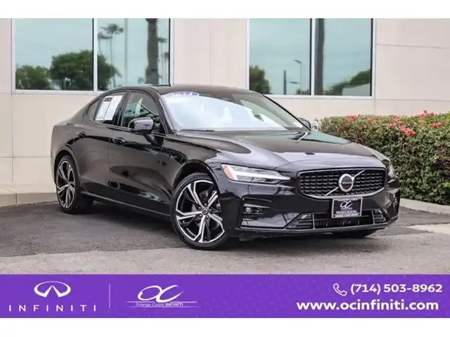 2024 Volvo S60 B5 Core Dark Theme AWD's photo