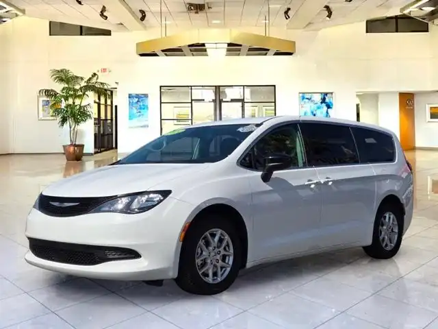2024 Chrysler Voyager LX's photo