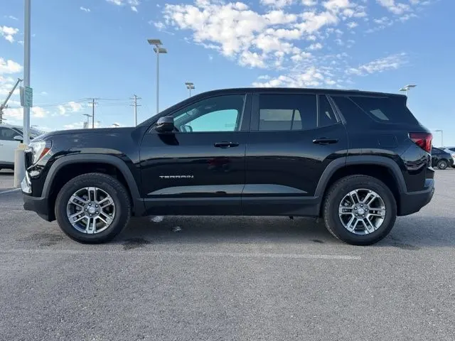 2026 GMC Terrain Elevation AWD photo 4