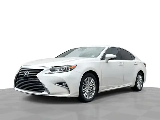 2017 Lexus ES 350 350's photo
