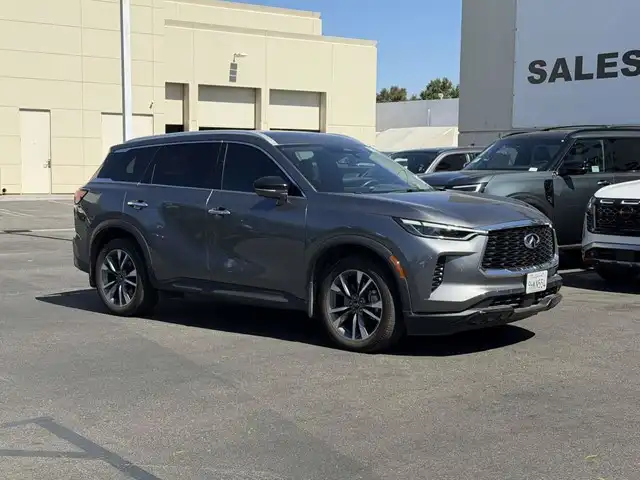 2023 INFINITI QX60 LUXE's photo