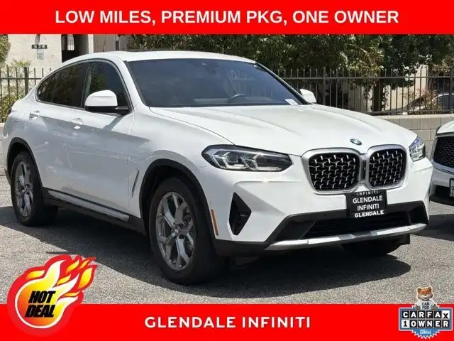 2023 BMW X4 xDrive30i's photo