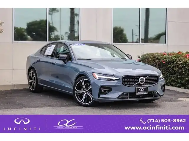 2024 Volvo S60 B5 Plus Dark Theme AWD's photo