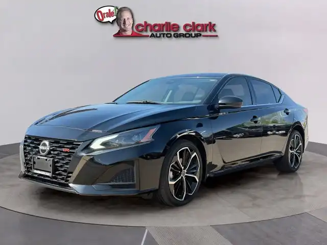 2024 Nissan Altima 2.5 SR AWD's photo