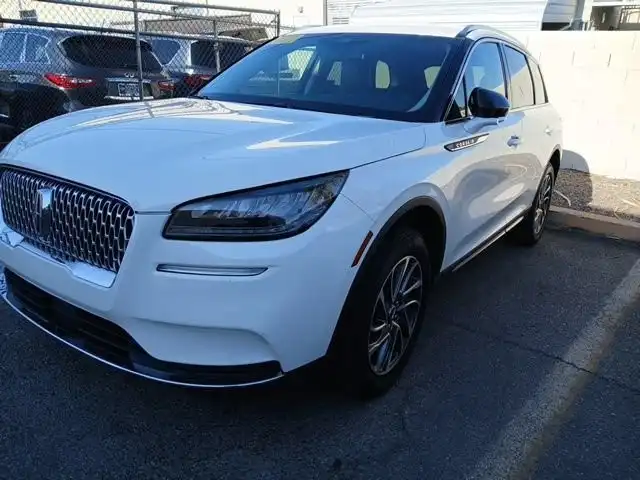 2022 Lincoln Corsair FWD's photo