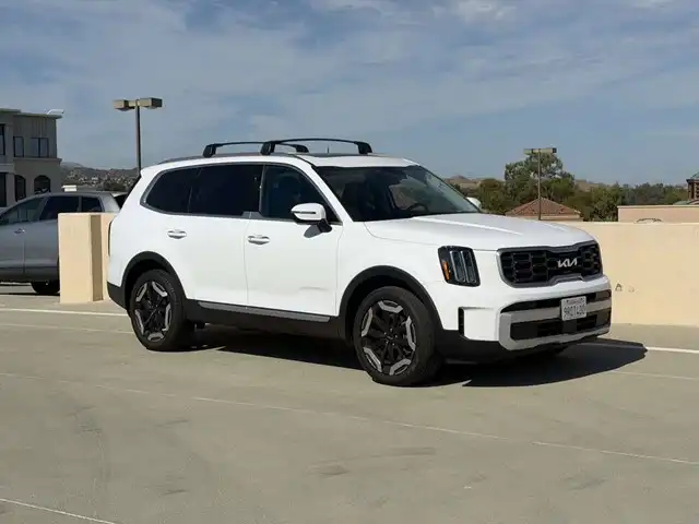 2024 Kia Telluride S AWD's photo