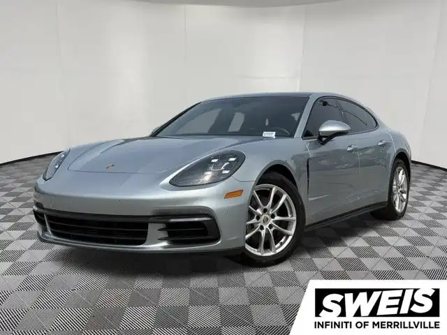 2019 Porsche Panamera 4's photo