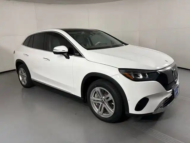 2023 Mercedes-Benz EQE SUV EQE350's photo