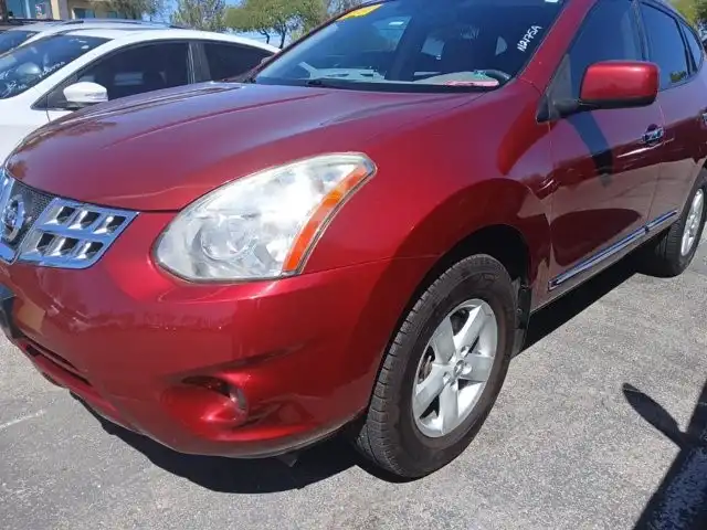 2013 Nissan Rogue S FWD's photo