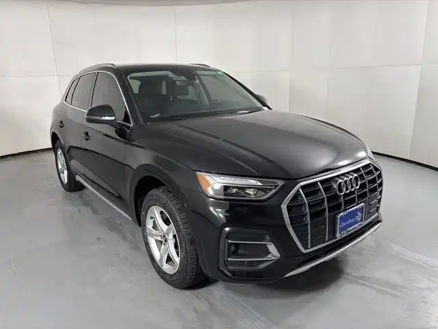 2023 Audi Q5 40 Premium's photo