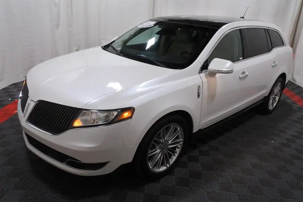 2014 Lincoln MKT 3.5 EcoBoost AWD's photo