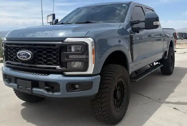 2023 Ford F-350 Lariat 4WD Crew Cab SRW 8' Box's photo