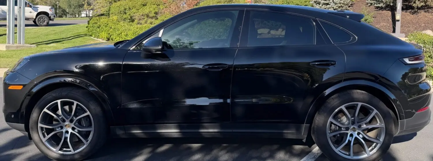 2024 Porsche Cayenne Base photo 4