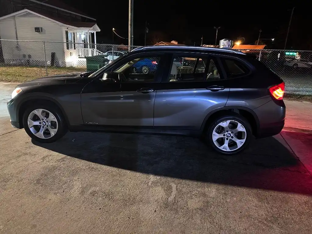 2015 BMW X1 sDrive28i's photo