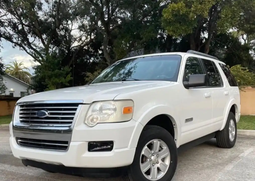 2008 Ford Explorer XLT 4.0's photo